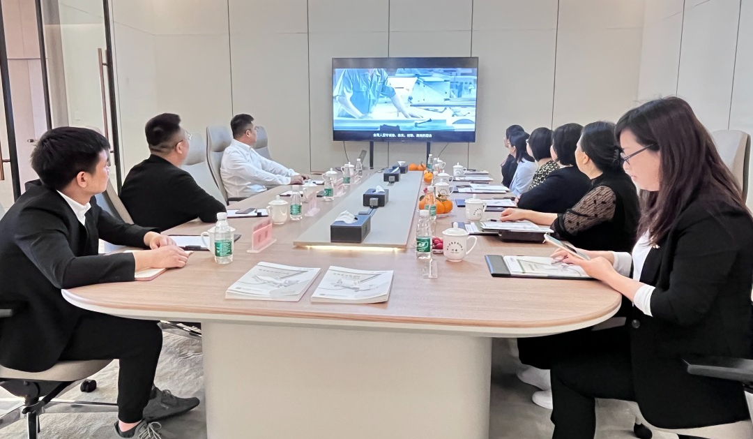 面对面传经送宝 心连心砥砺前行|省护理学会专家一行莅临爱游戏（中国）一站式服务平台